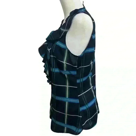 Banana Republic Sleeveless Plaid Button Up Top - Picture 4 of 8